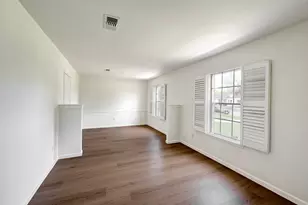 7230 Pella Dr, Houston, TX 77036 - Photo 2