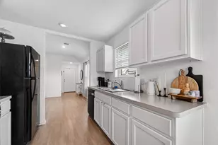 8639 River Crest Dr, Baytown, TX 77521 - Photo 14