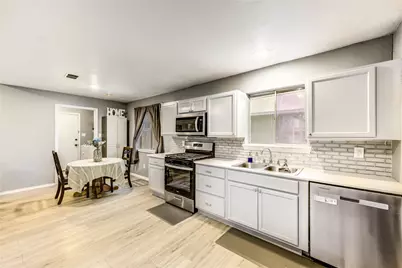 8510 Collingsdale Road, La Porte, TX 77571 - Photo 6