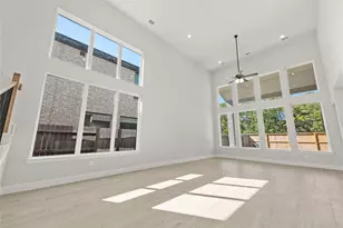 16647 Yaklin Meadow Ct, Humble, TX 77346 - Photo 4