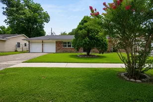 1313 Plymouth St, Pasadena, TX 77502 - Photo 2