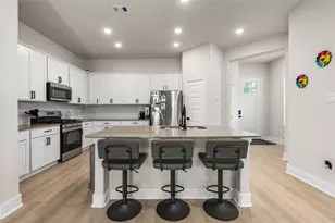 4001 Baja Ln, Houston, TX 77045 - Photo 4