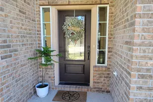 1835 Pembrook Cir, Conroe, TX 77301 - Photo 2