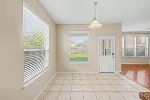 7527 Trail Hollow, Missouri City, TX 77459 - Photo 12