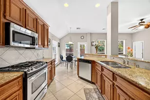 9403 Comstock Meadows Dr, Houston, TX 77095 - Photo 20