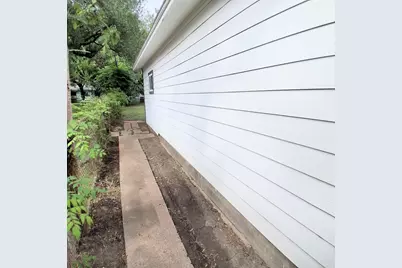 6011 Belmark Street, Houston, TX 77033 - Photo 6