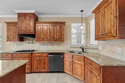 1904 Debbie Drive, Bryan, TX 77802 - Photo 10