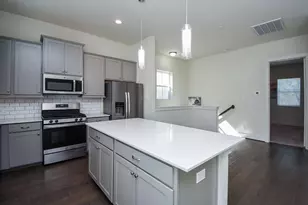 6031 Cypress St, Houston, TX 77074 - Photo 6