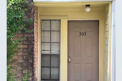 10501 South Drive #303, Houston, TX 77099 - Photo 1