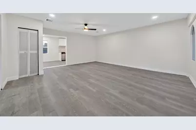 4119 Ebbtide Drive, Houston, TX 77045 - Photo 10