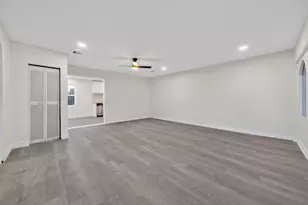 4119 Ebbtide Dr, Houston, TX 77045 - Photo 10