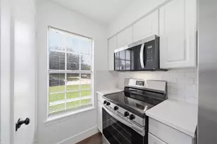 5820 Guadalupe Dr, Dickinson, TX 77539 - Photo 8