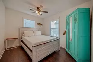 5824 Avenue R, Galveston, TX 77551 - Photo 6