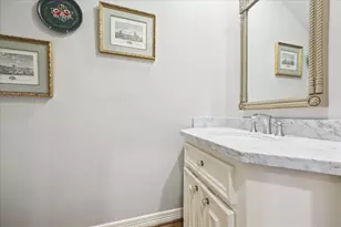 2210 Potomac Dr, Houston, TX 77057 - Photo 16