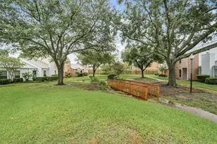 11907 Southlake Dr, Houston, TX 77077 - Photo 2