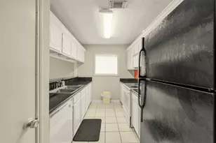 11907 Southlake Dr, Houston, TX 77077 - Photo 6