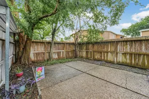 11907 Southlake Dr, Houston, TX 77077 - Photo 24