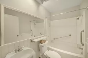 11907 Southlake Dr, Houston, TX 77077 - Photo 20