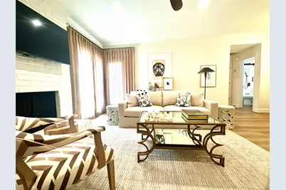 2001 Bering Drive #7L, Houston, TX 77057 - Photo 2