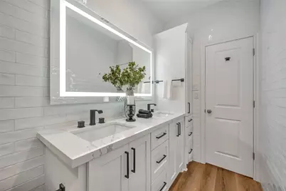 2001 Bering Drive #7L, Houston, TX 77057 - Photo 10