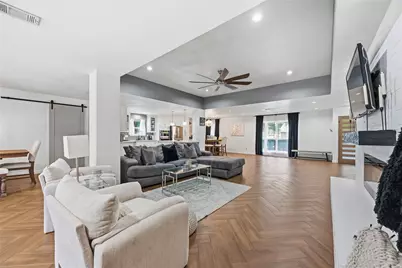 6131 Dumfries Drive, Houston, TX 77096 - Photo 8