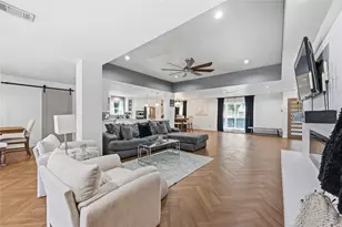 6131 Dumfries Dr, Houston, TX 77096 - Photo 8