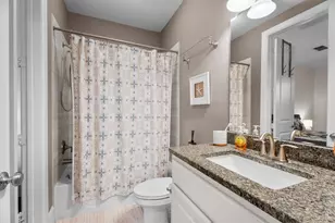 6762 Sussex Manor St, Houston, TX 77055 - Photo 4