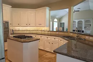 2615 Roman Forest Blvd, New Caney, TX 77357 - Photo 4