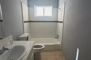 4624 Bell St, Houston, TX 77023 - Photo 8