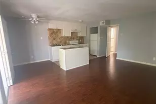 4624 Bell St, Houston, TX 77023 - Photo 4