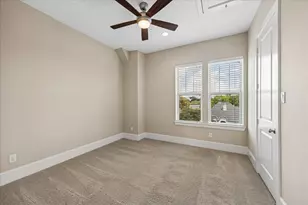 923 Byrne St, Houston, TX 77009 - Photo 28