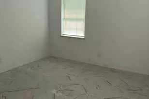 1918 Hampton St, Houston, TX 77088 - Photo 14
