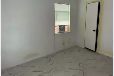 1918 Hampton Street, Houston, TX 77088 - Photo 24