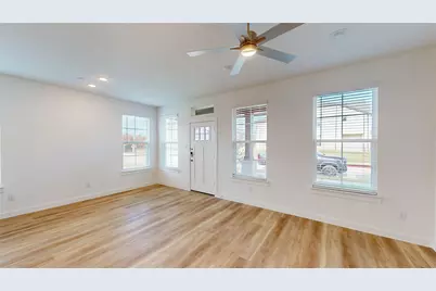 2907 Parks McCoy Lane, Grand Prairie, TX 75052 - Photo 14