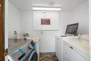 525 11th St, Galveston, TX 77550 - Photo 10