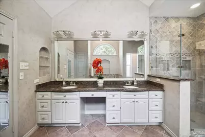 16703 Chestnut Meadow Court, Sugar Land, TX 77479 - Photo 14
