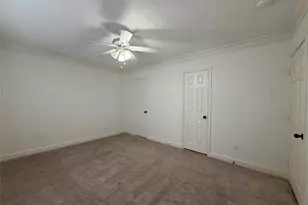 2224 S Piney Point Rd, Houston, TX 77063 - Photo 20