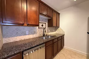 2224 S Piney Point Rd, Houston, TX 77063 - Photo 8