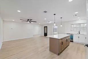 10403 Winding Trail Rd, La Porte, TX 77571 - Photo 8