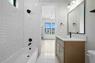 1711 Bologna Ln, Houston, TX 77055 - Photo 22