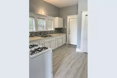 1017 S Kansas Street, La Porte, TX 77571 - Photo 8