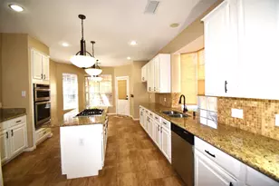 1307 Westwick Forest Ln, Houston, TX 77043 - Photo 2
