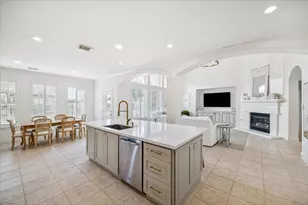 7935 Woodcrest Ct, Sugar Land, TX 77479 - Photo 10