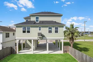 1102 64th St, Galveston, TX 77551 - Photo 32