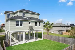 1102 64th St, Galveston, TX 77551 - Photo 40