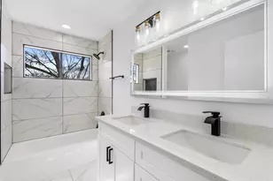 14922 Waybridge Dr, Houston, TX 77062 - Photo 32