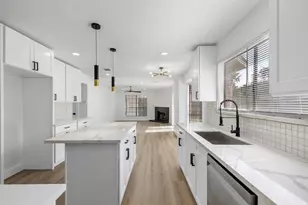 14922 Waybridge Dr, Houston, TX 77062 - Photo 22