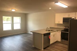 183 Mesquite, Livingston, TX 77351 - Photo 2