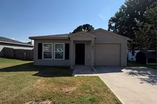 183 Mesquite, Livingston, TX 77351 - Photo 1