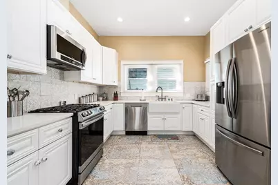 3811 Avenue O, Galveston, TX 77550 - Photo 4